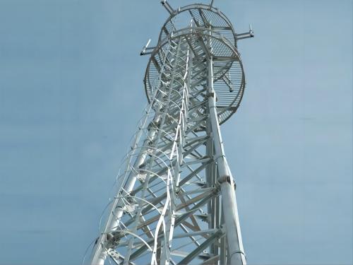 برج أنبوبي للاتصالات السلكية واللاسلكية