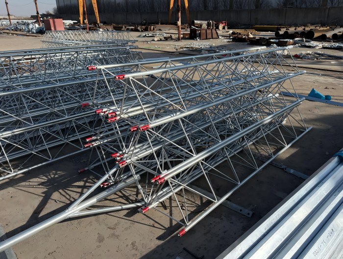 guyed mast telecom tower