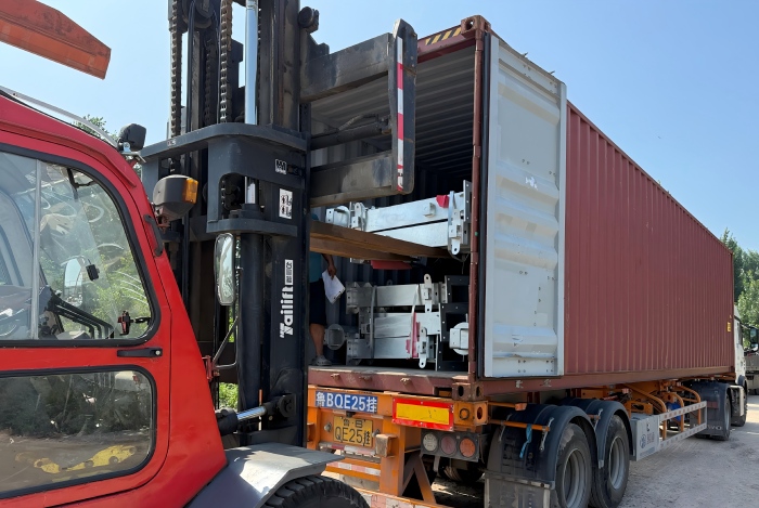 power transmission pole