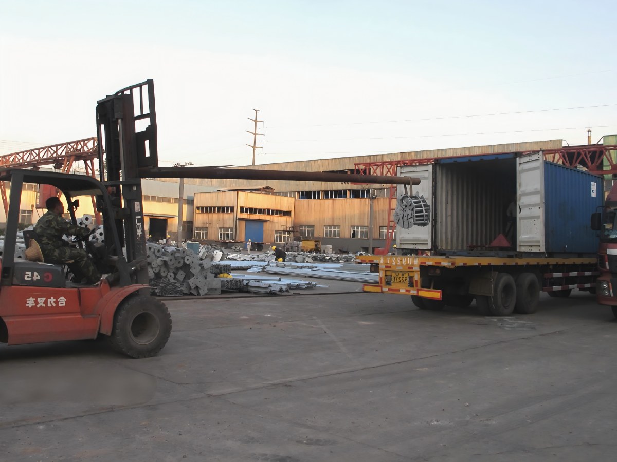 Guyed Mast Telecom Lattice Tower Package and Shipment to Sierra Leone